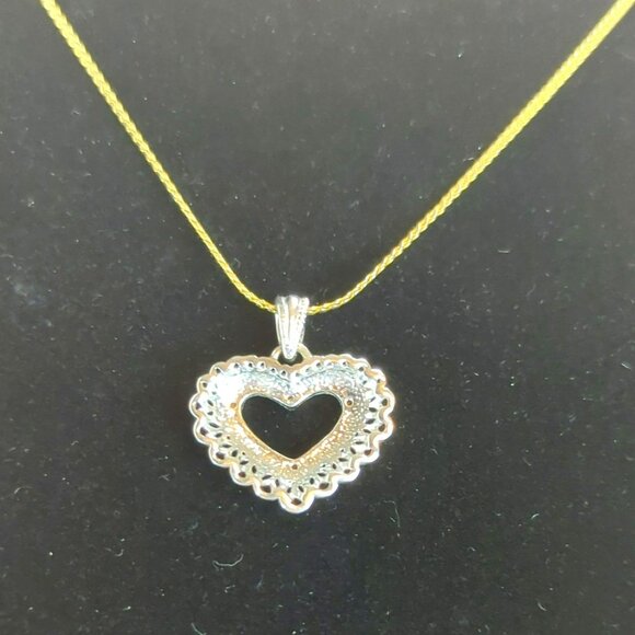 Vintage 925 Sterling Silver Two Toned Open Heart Shaped Pendant Necklace - Picture 3 of 6